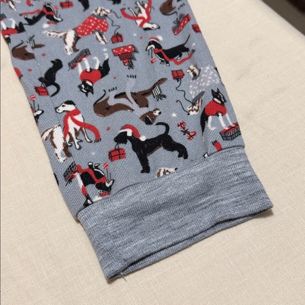 Muk Luks Woman’s Joggers Pajama Set With Holiday Dogs Novelty Print, Size Medium - Picture 5 of 13